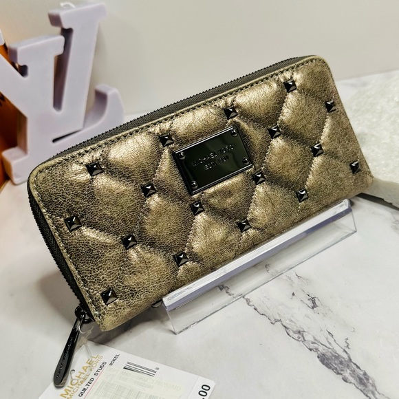 NEW! Michael Kors Distressed Quilted Dark Gray Nickel Leather & Stud Long Wallet - Picture 1 of 14